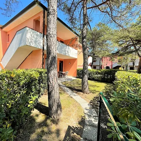 Apartment Bright Flat With Pool And Garden *